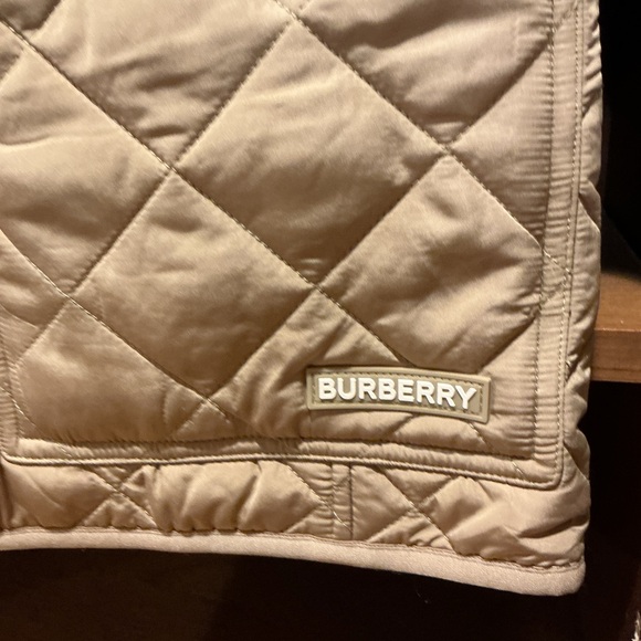 NWOT Burberry Women Quilted Jacket in Tan, Size S - Picture 4 of 12